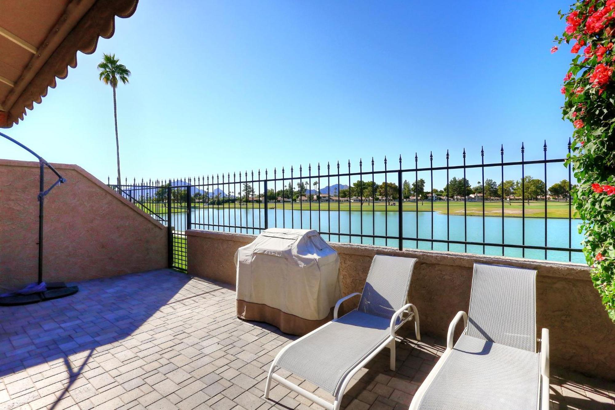 Waterfront, Golf, Camelback Mtn View, 2 Patios Villa Scottsdale Exterior photo